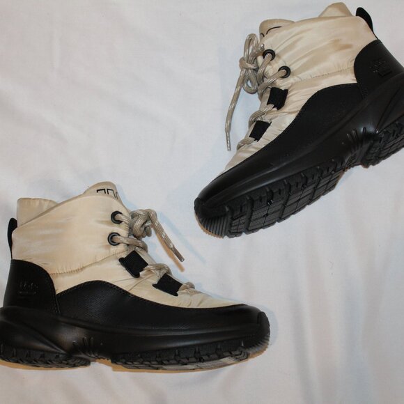 NIB UGG WOMEN'S YOSE WATERPROOF PUFFER LACE UP‎ ANKLE SNOW BOOTS TAN BLACK - Picture 5 of 6
